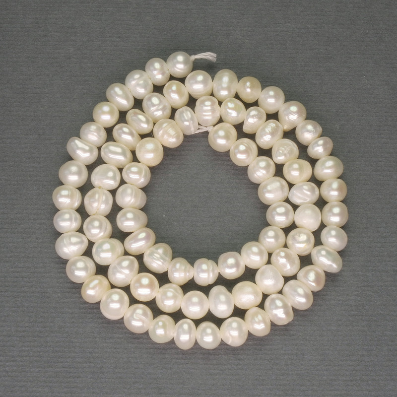 Perlas de río blancas ovaladas en hilo, diámetro 5×5-5 mm, longitud de hilo 35 cm+