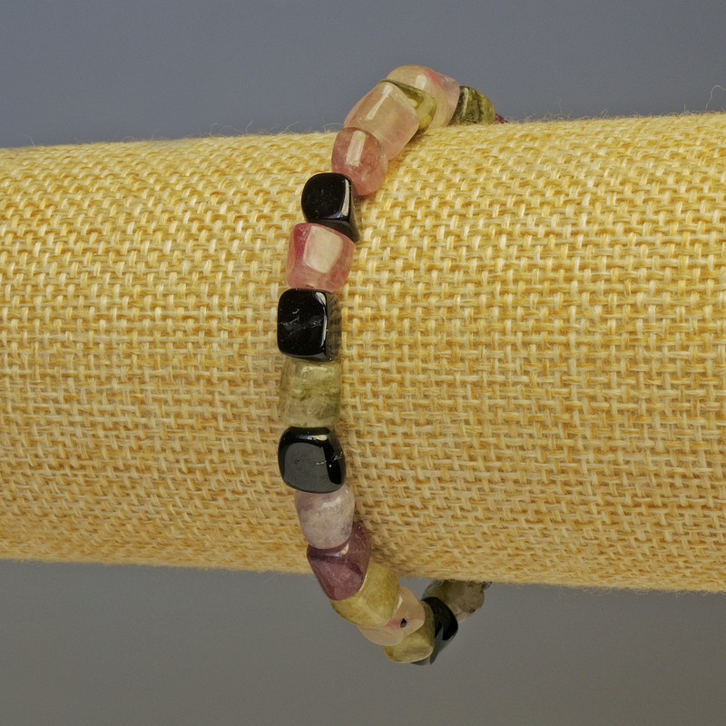 Pulsera de turmalina facetada 7x6 mm, longitud 18 cm, elástica
