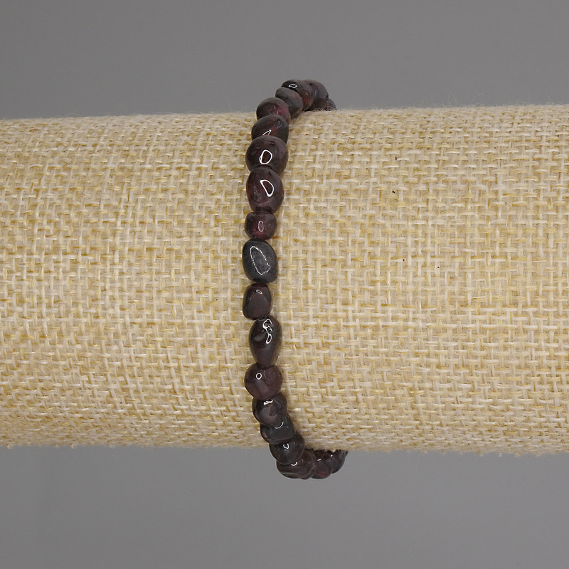 Pulsera de granate facetado, diámetro 6-9×5-7 mm, longitud 18 cm ± elástico