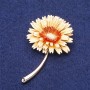 Broche Flor Margarita de metal dorado 54x34 mm+