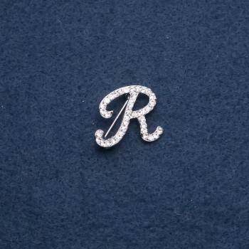 Broche con inicial «R» 26×26 mm, color plata