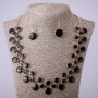 Conjunto de collar y pendientes con esmalte negro, longitud 57–64 cm