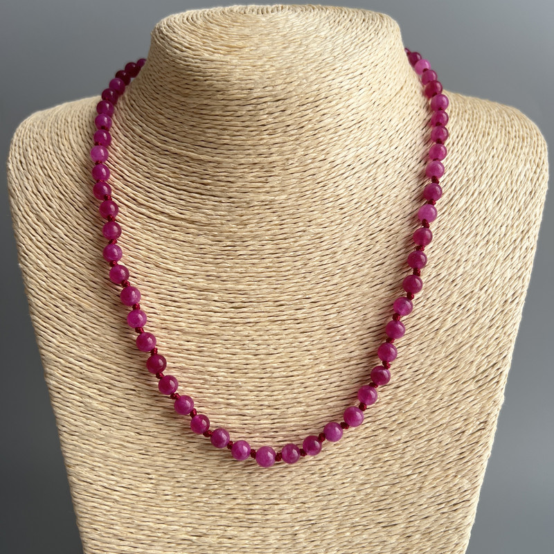 Collar de turmalina color frambuesa, bolas lisas, diámetro 6 mm, longitud 50 cm